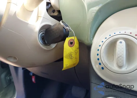 2013 Fiat 500C Pop z USA, uszkodzony, nr VIN 3C3CFFDR6DT611347